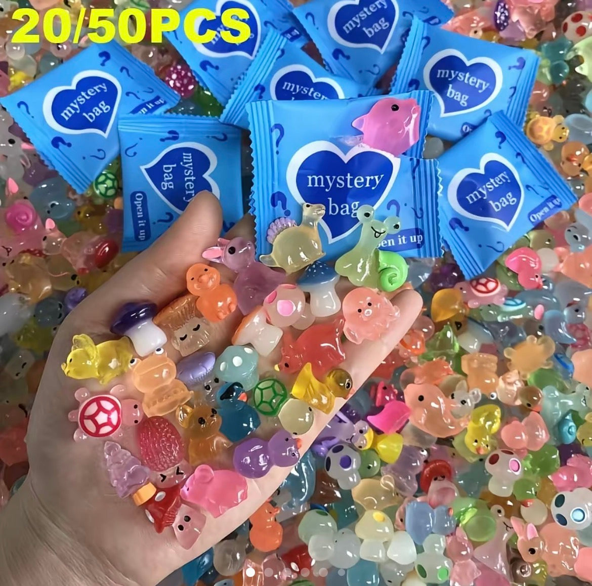 Mini Glow in The Dark Animal Resin
Models, Surprise Mystery Bag for Dollhouse Decor, Fairy Garden Decor, Birthday Party Gift, DIY Crafts, Ornaments, Resin Animal Sculptures