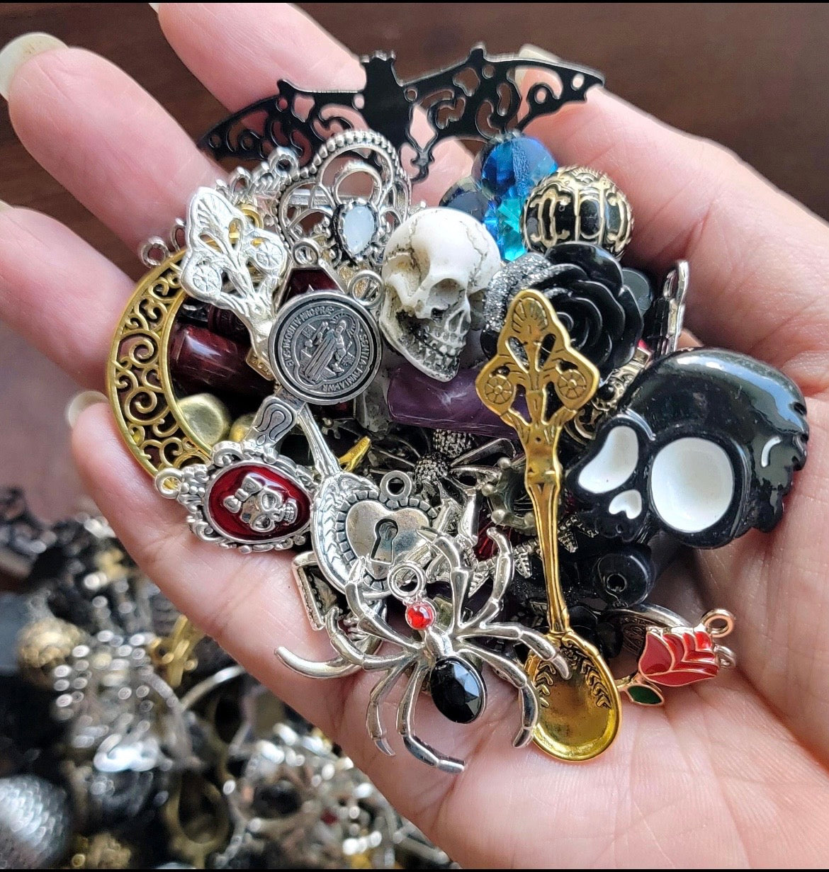 Gothic Trinket Mix Mystery Scoop | Beads, Charms & Pendants | Skulls, Ravens, Skeleton Keys, Coffins, Bats | Witchy, Dark